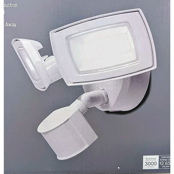 Motion Detection 60 Ft away Flood Light LED WHITE Twin Head Adjusts NEW in Box! - Picture 1 of 16